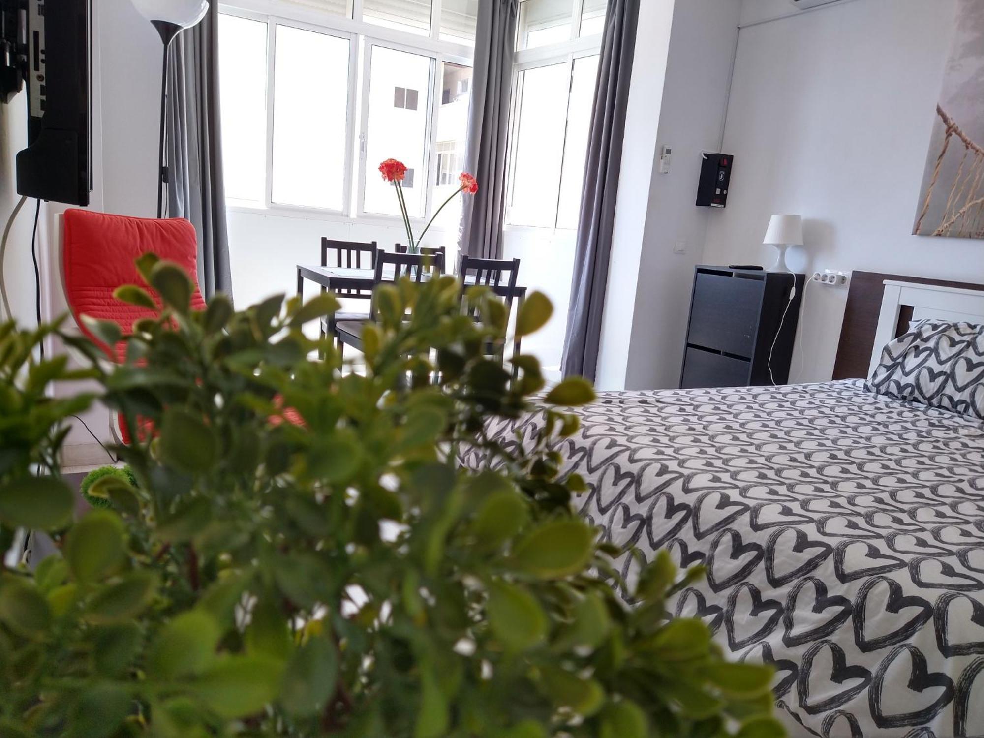 Amplio Estudio,Vista Mar Y Montana, A Pasos Del Centro 托雷莫利诺斯 外观 照片